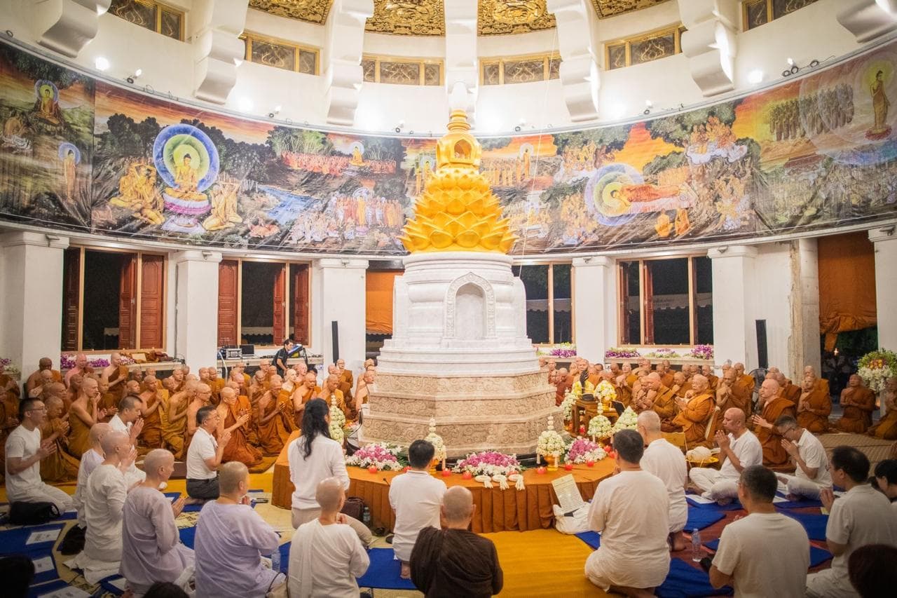 Wat Marp Jan Monastery assembly of monastics and practitioners