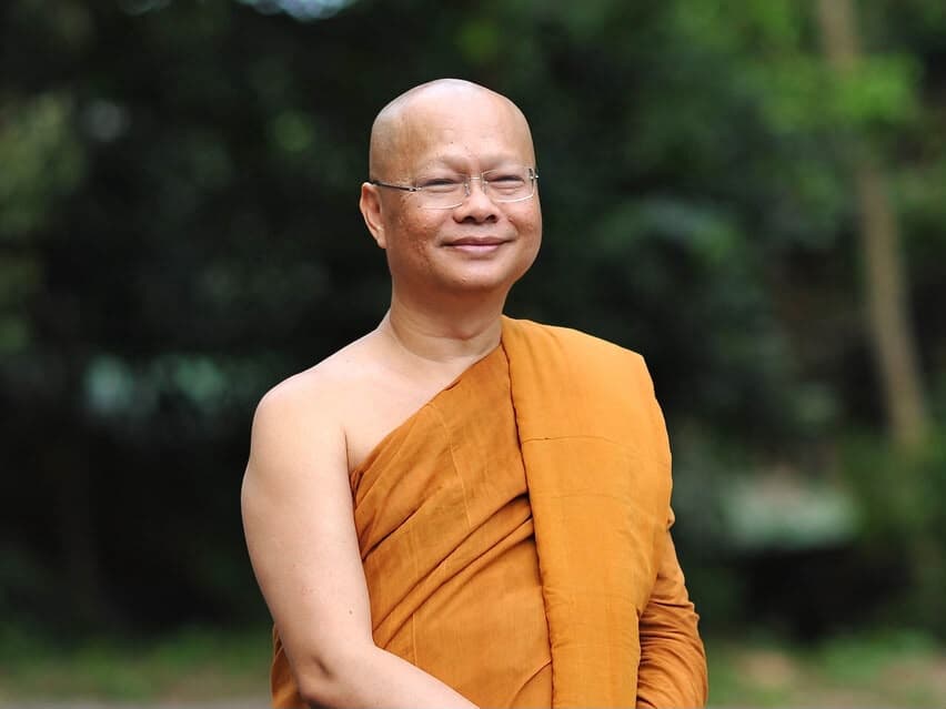 Venerable Luang Por Anan Akiñcano